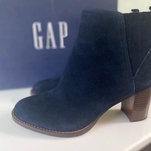 Gap, ankle Boots, Leather, Navi blue,
Size 8